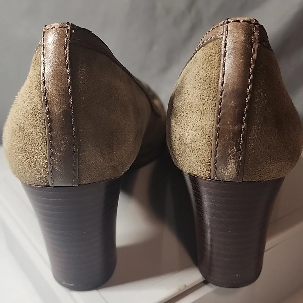 Tory Burch Brown Suede Heels with Logo Detail